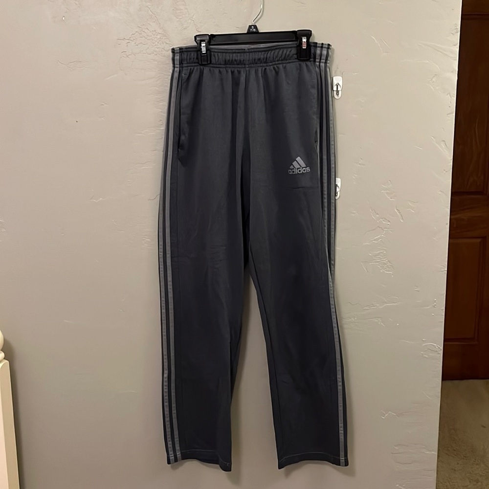 Adidas sweatpants